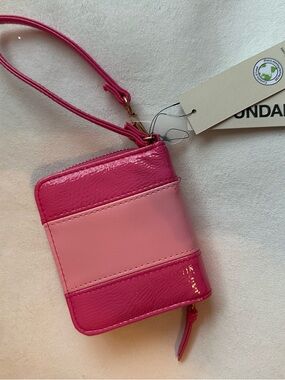 No Boundaries Hot Pink Wristlet Card Case/Wallet